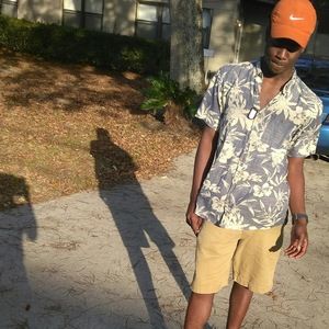 Meet your Posher, Lee